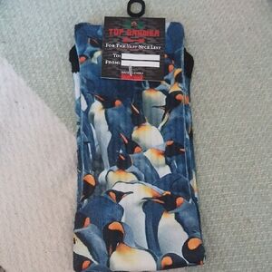 Top Drawer Women’s Penguin Print Socks - Blue